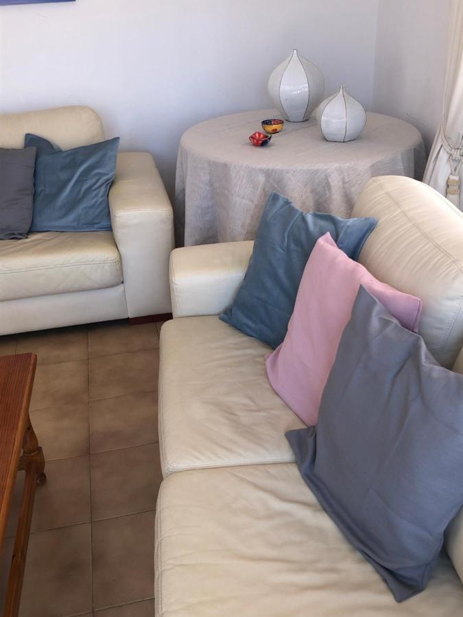 Charming 2 Bed Apartment Next To Cabopino Beach, Spain 마르베야 외부 사진
